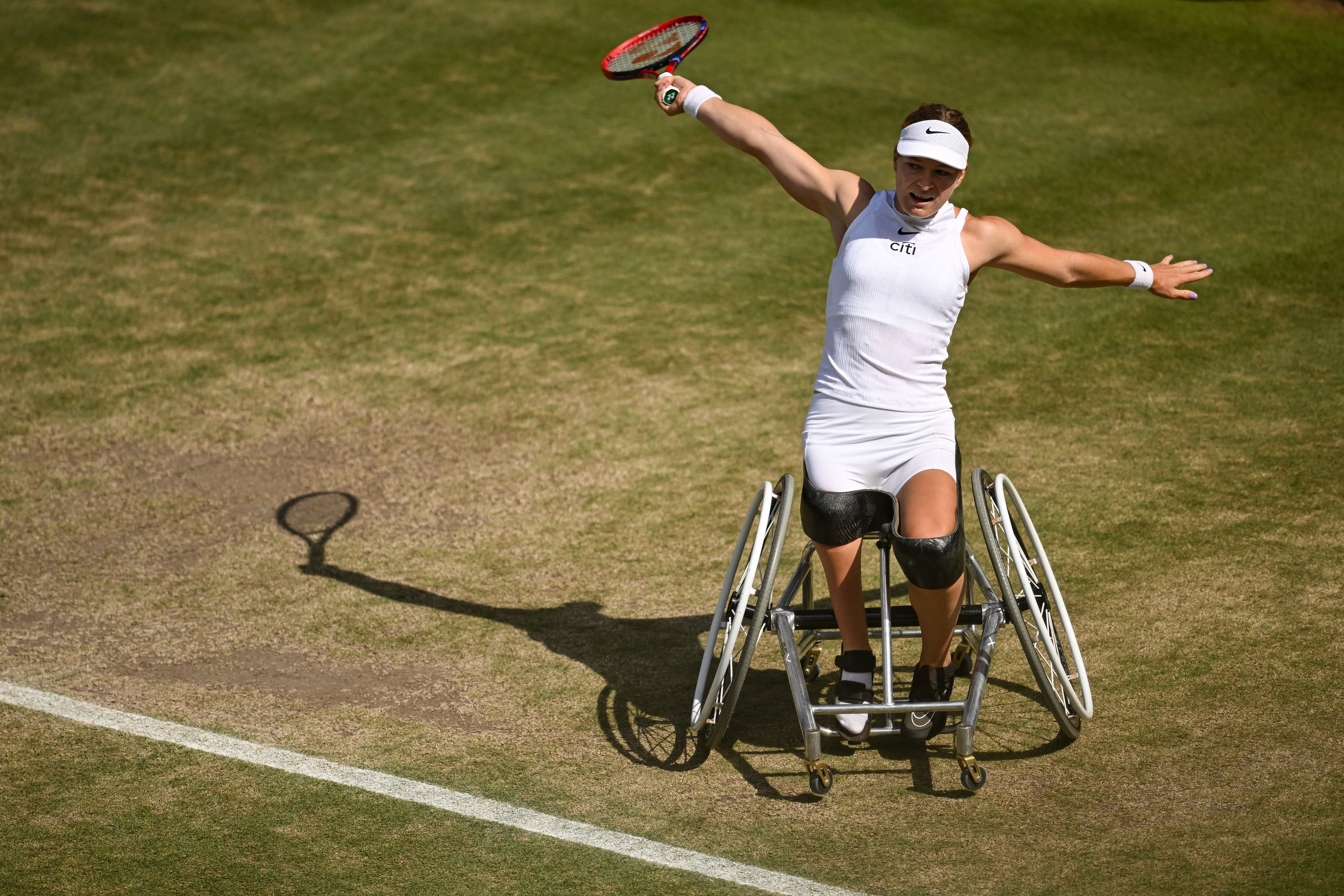 100724dk1 4933 ujMGcY47sg