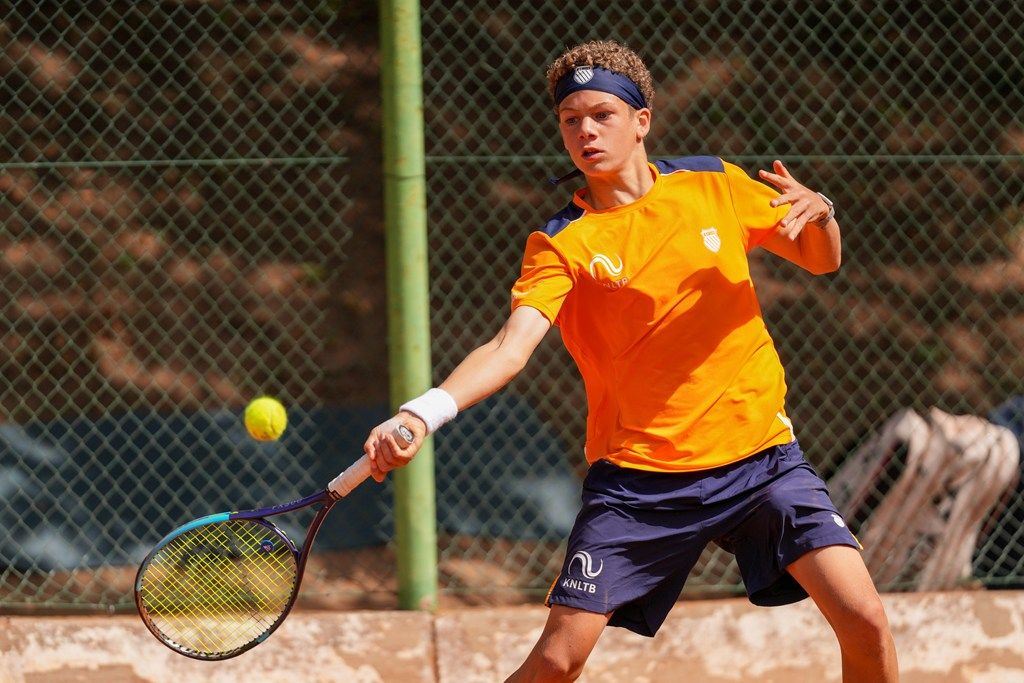 Rafael Fennis forehand
