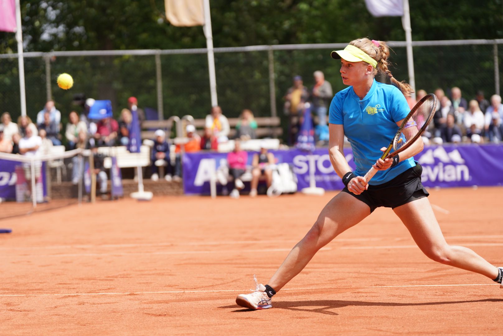 Anouck Vrancken Peeters (Naaldwijk, finale 2024, publiek op achtergrond)
