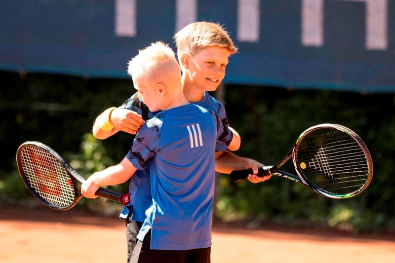 Certificering Tennisscholen 900X600