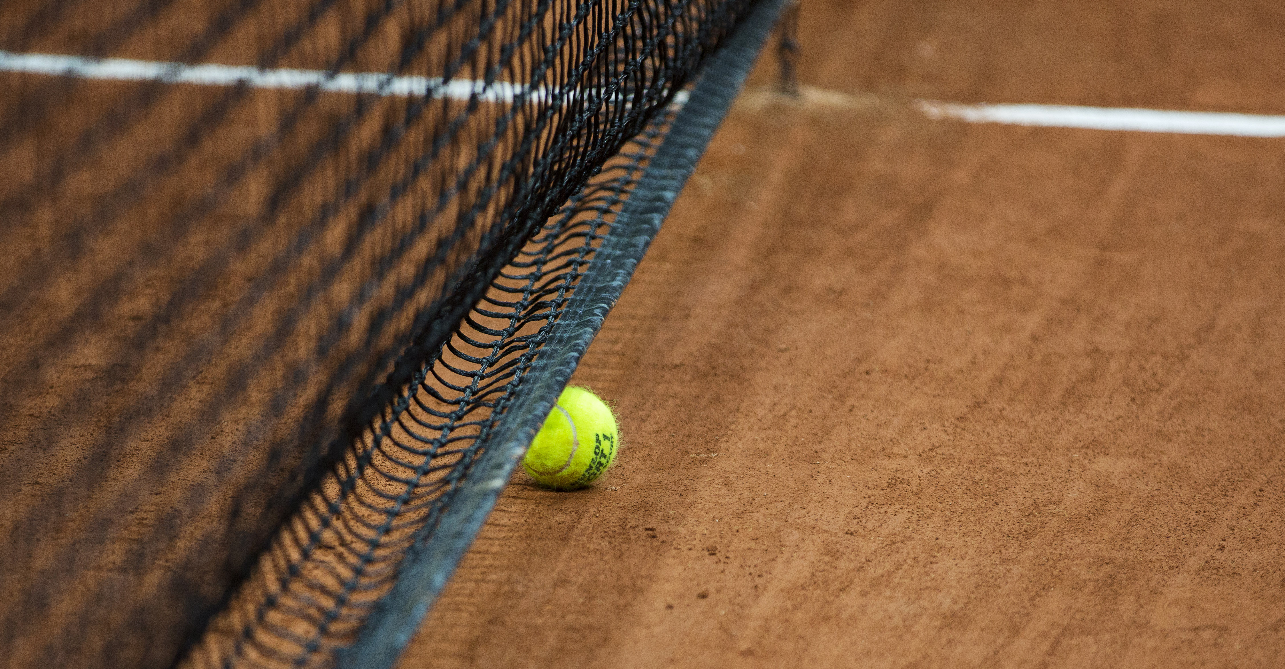 Net en bal gravelbaan