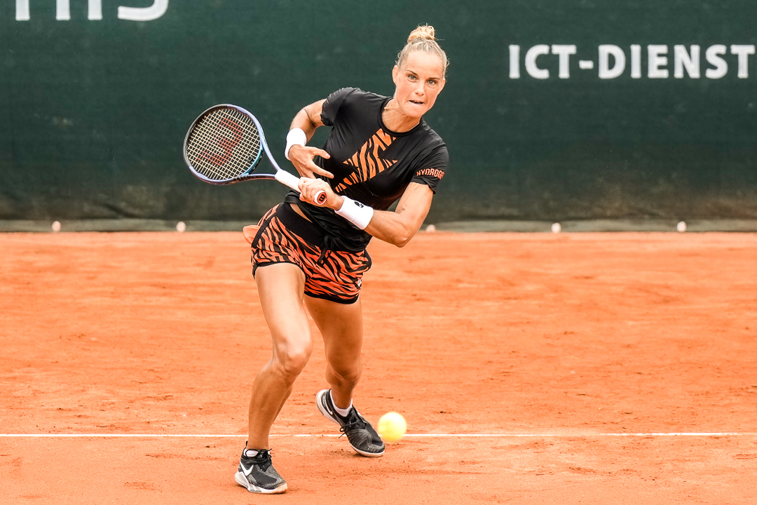 Arantxa Rus op gravel