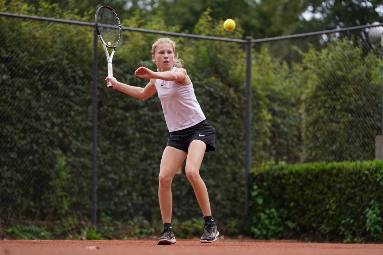 Meisje forehand NJK