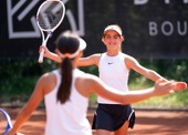 Winnaars meisjesdubbelspel Mara Tates en Coco van der Walle
