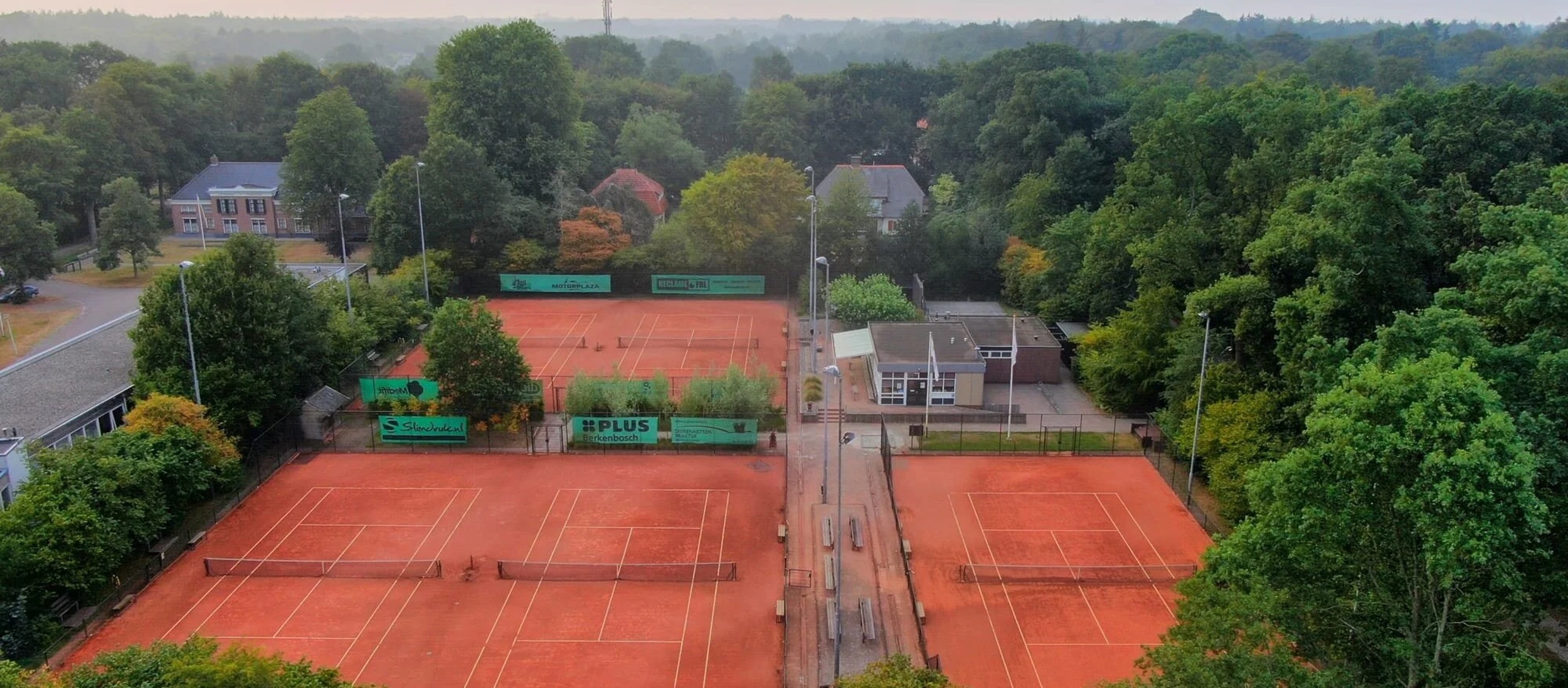 TC Lauswolt (bovenaanzicht). Foto: playtennis.nl