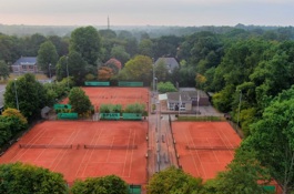 TC Lauswolt (bovenaanzicht). Foto: playtennis.nl