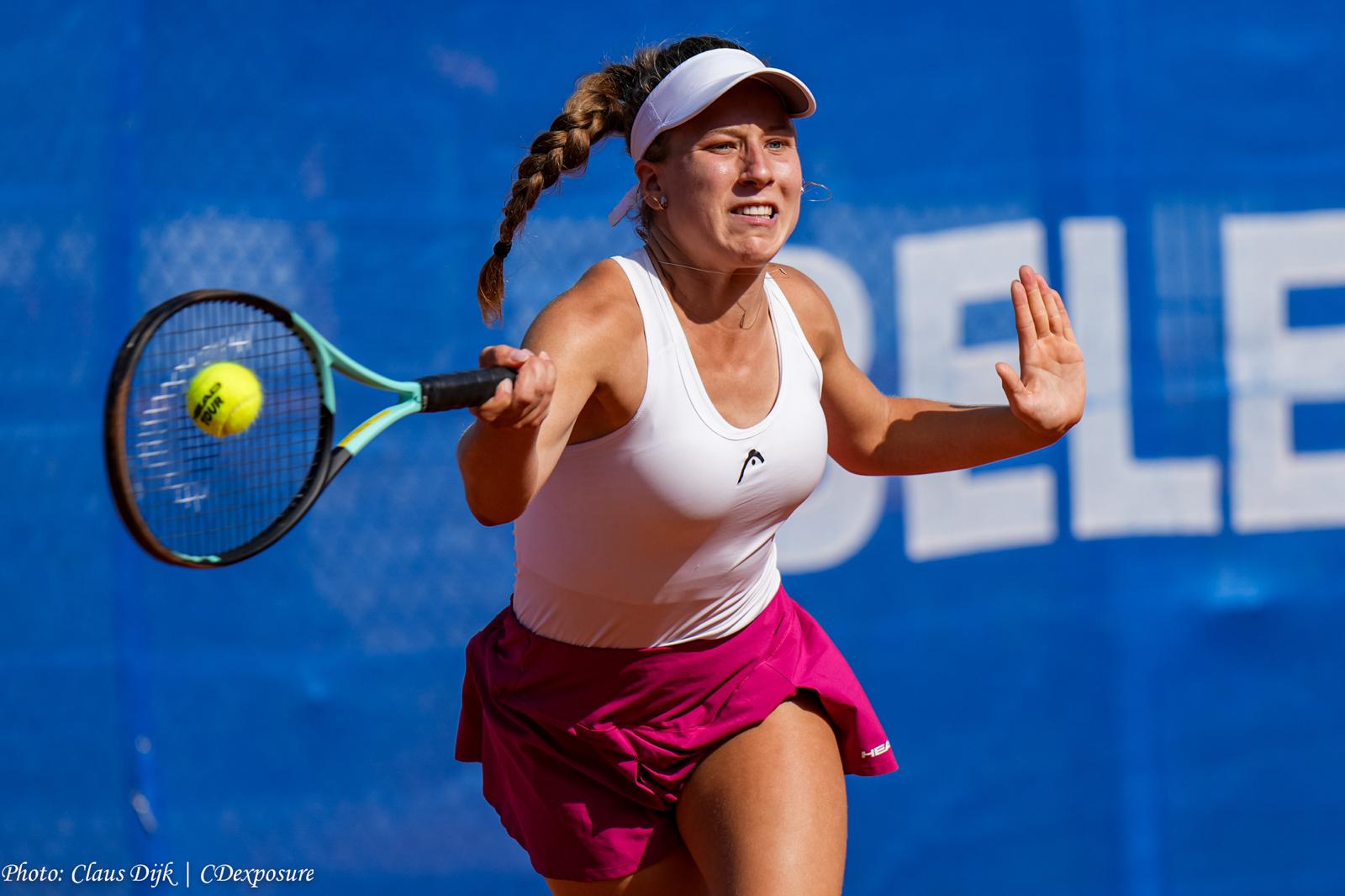 ITF WTT Haren 2023: Isis Louise van den Broek in actie