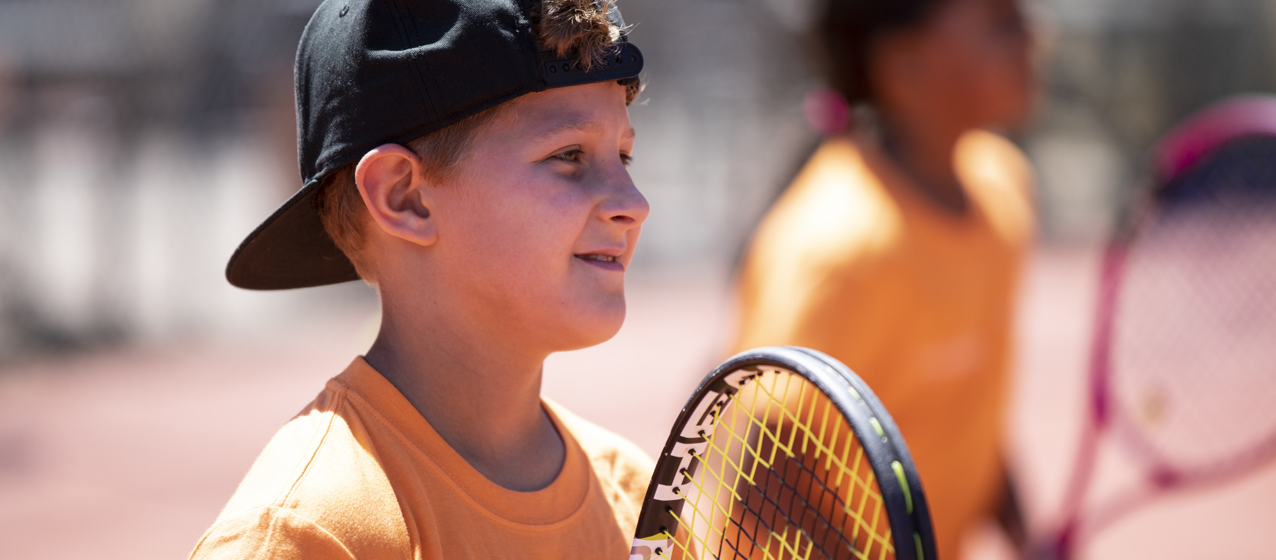 tenniskids oranje menzis pet