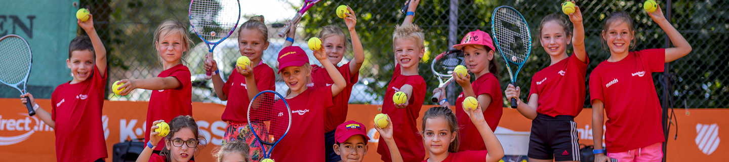 Tenniskids rood groepsfoto